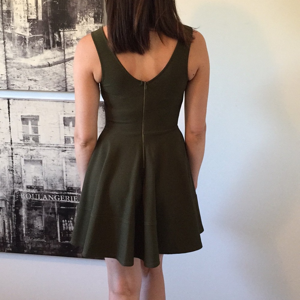 NWOT Mystic Los Angeles Olive Green Dress - Picture 3 of 7